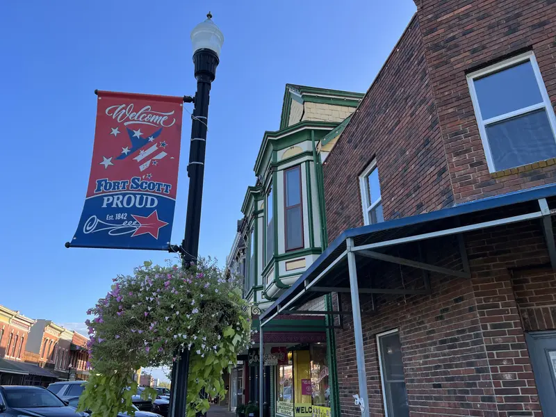 Seasonal storage rotation in Fort Scott